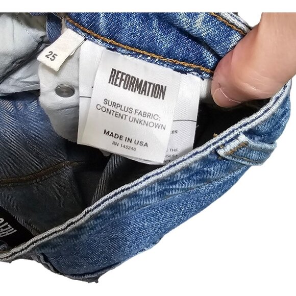 COPY - Reformation Val 90s Mid-Rise Straight-Leg Jeans Size 25( equals to size … - Picture 9 of 11